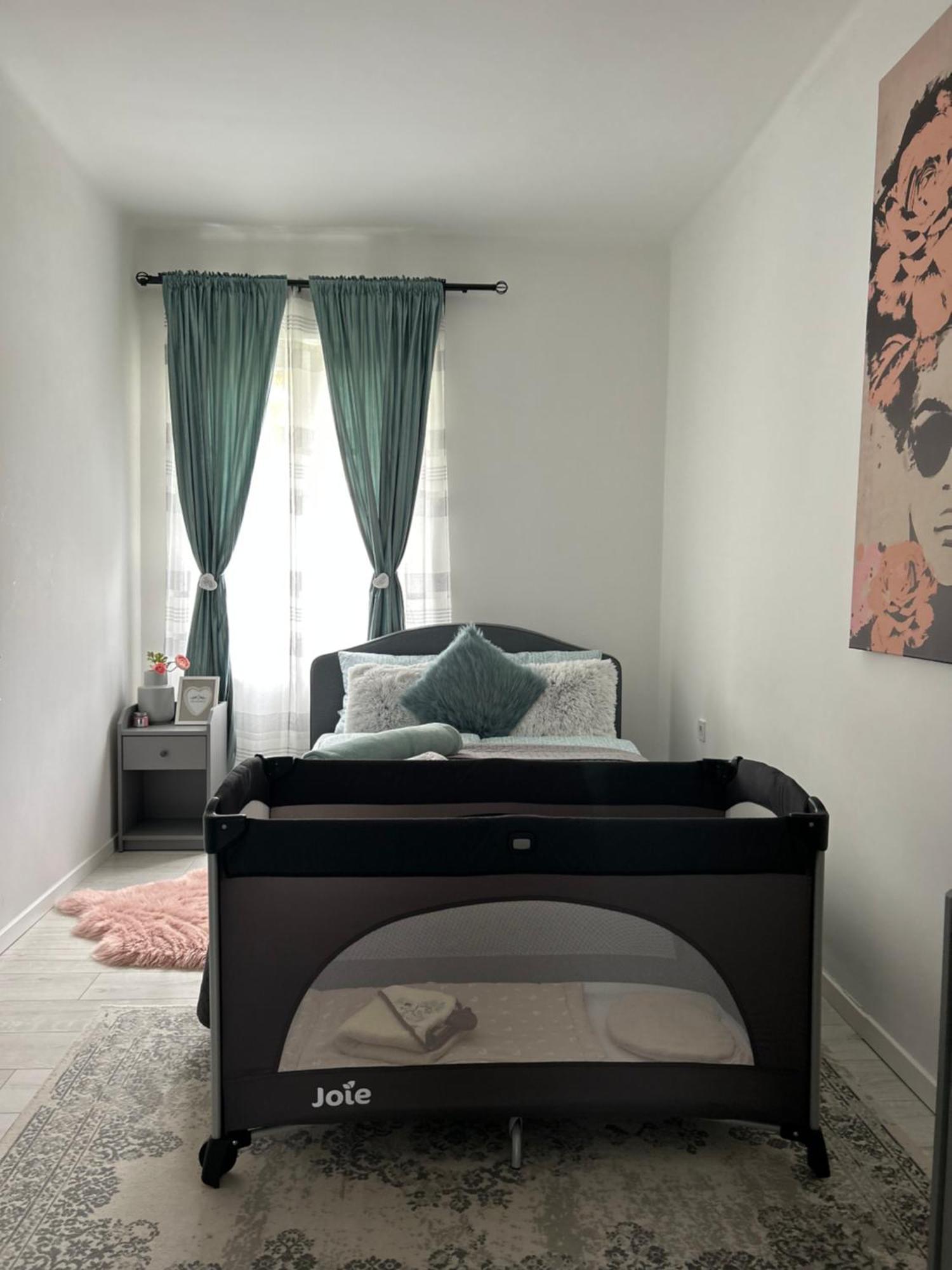 דירות מישקולץ Sophie'S Urban Nest מראה חיצוני תמונה